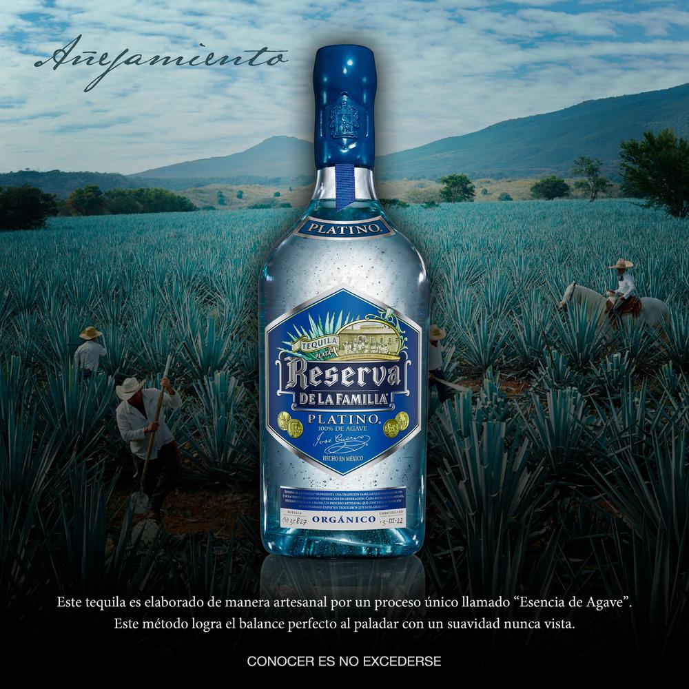 Tequila Reserva de la Familia Plata 750 mL